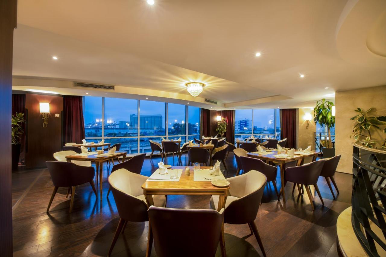 Grand Mogador City Center Casablanca Exterior photo The restaurant