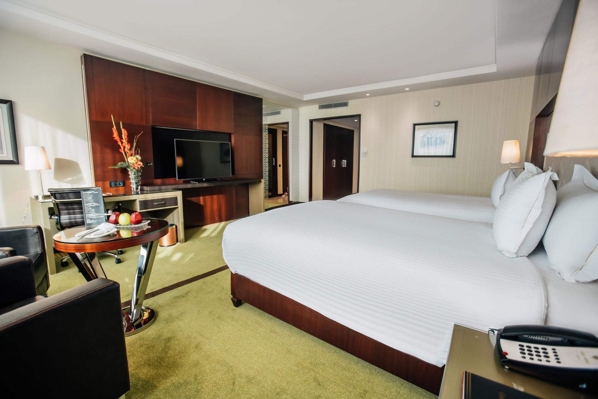 Grand Mogador City Center Casablanca Exterior photo A room at the hotel