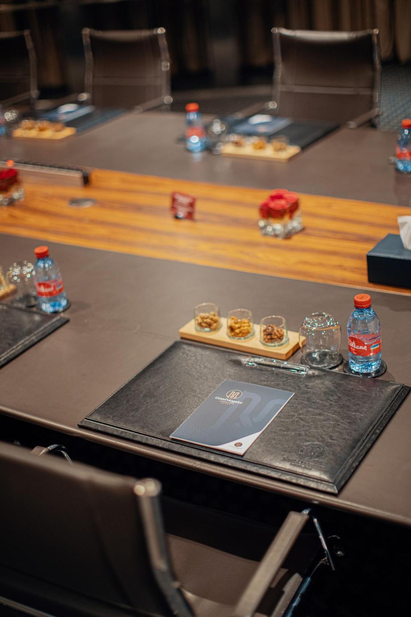 Grand Mogador City Center Casablanca Exterior photo A tasting tray